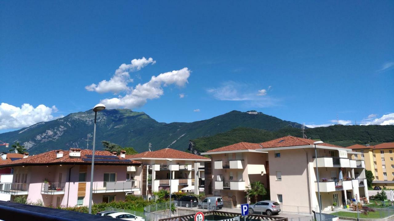 Antica Casa Alboletta - Appartamento Frida Kahlo Riva del Garda Buitenkant foto